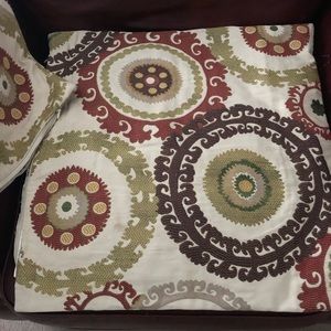 Pillow Cases (3). 21”x21” with Zippers